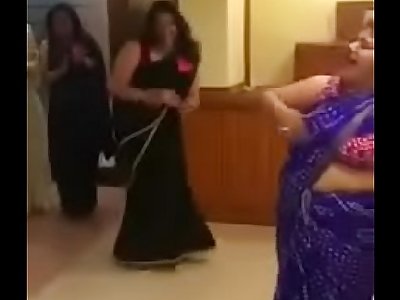 Indian aunties sex games